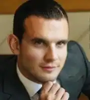 Макаров Олег